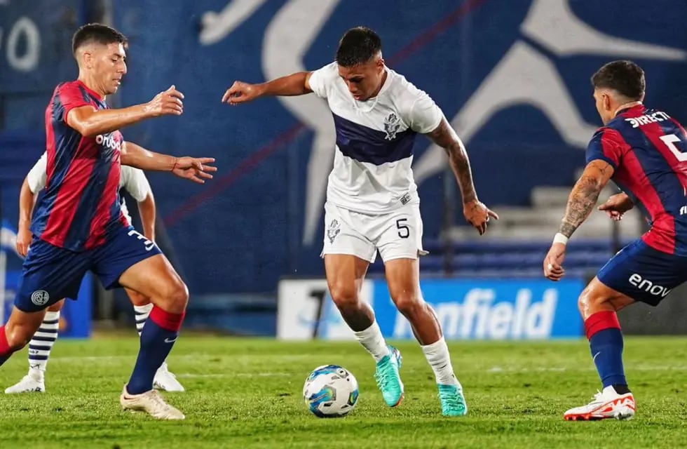 Agónico triunfo de Gimnasia ante San Lorenzo en la Serie del Río de La ...