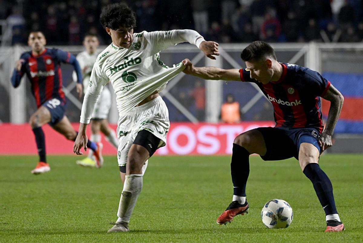 Sarmiento dio el golpe y le ganó a San Lorenzo en el Nuevo Gasómetro ...